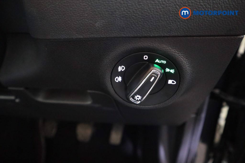 Skoda Karoq Se L Manual Petrol SUV - Stock Number (1619257) - 12th supplementary image