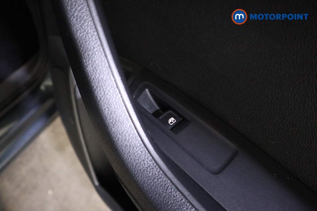 Skoda Karoq Se L Manual Petrol SUV - Stock Number (1619257) - 18th supplementary image