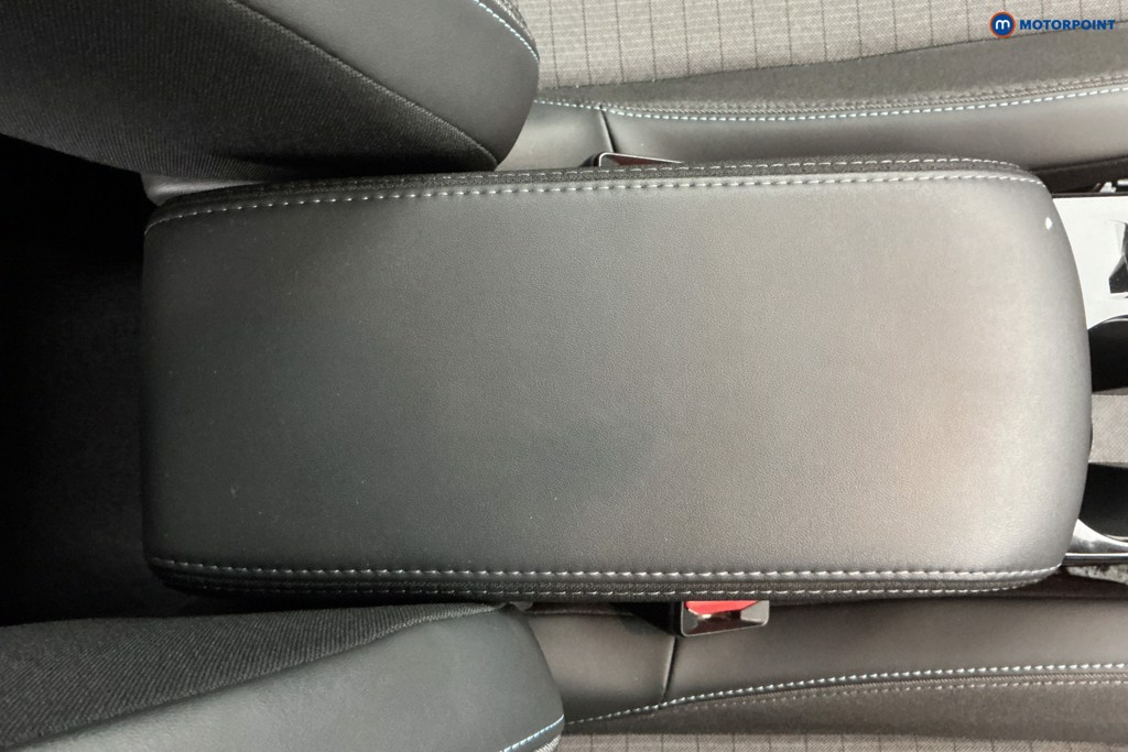 Peugeot 208 Allure Premium -Plus Automatic Petrol Hatchback - Stock Number (1619777) - 17th supplementary image