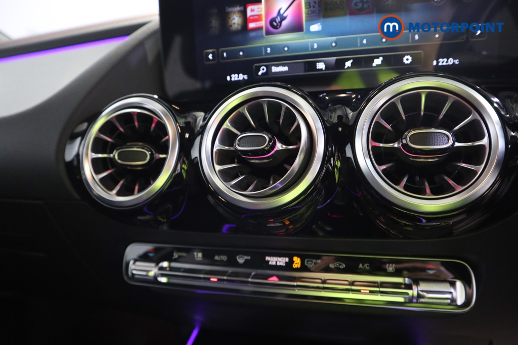 Mercedes-Benz EQA Amg Line Automatic Electric SUV - Stock Number (1619923) - 7th supplementary image