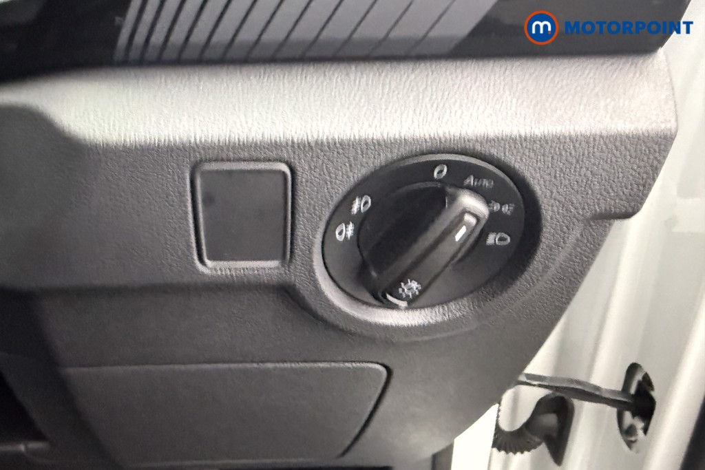 Volkswagen T-Cross Black Edition Manual Petrol SUV - Stock Number (1620381) - 12th supplementary image