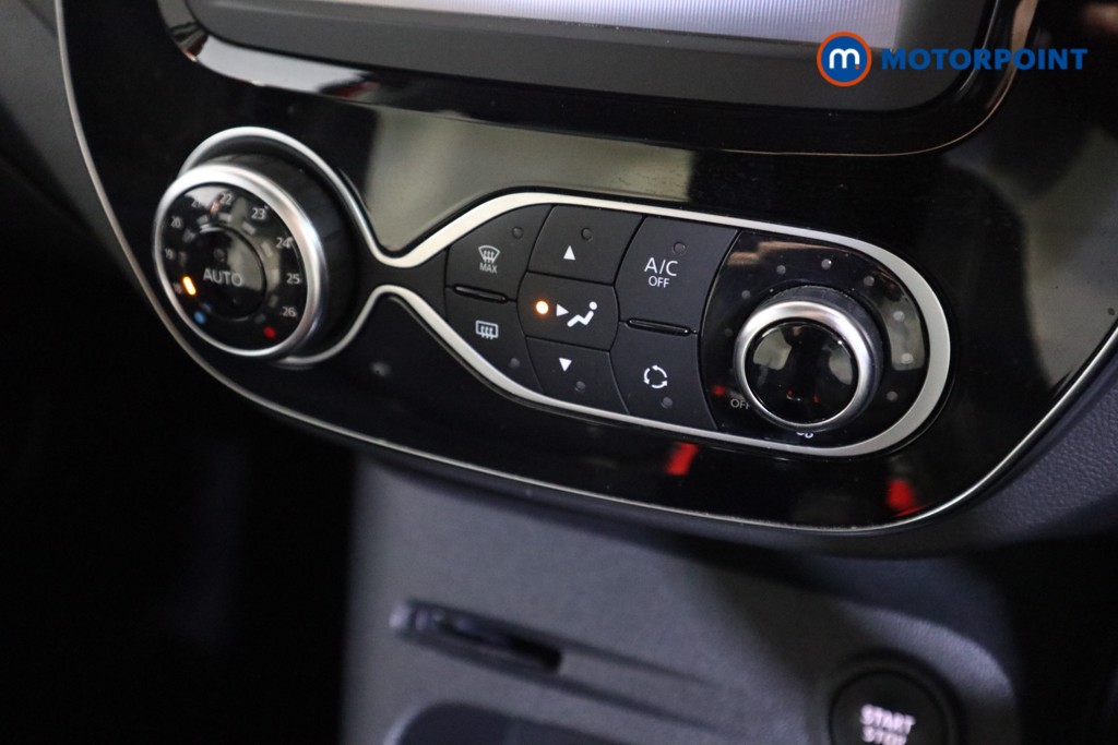 Renault Captur Iconic Manual Petrol SUV - Stock Number (1620709) - 7th supplementary image