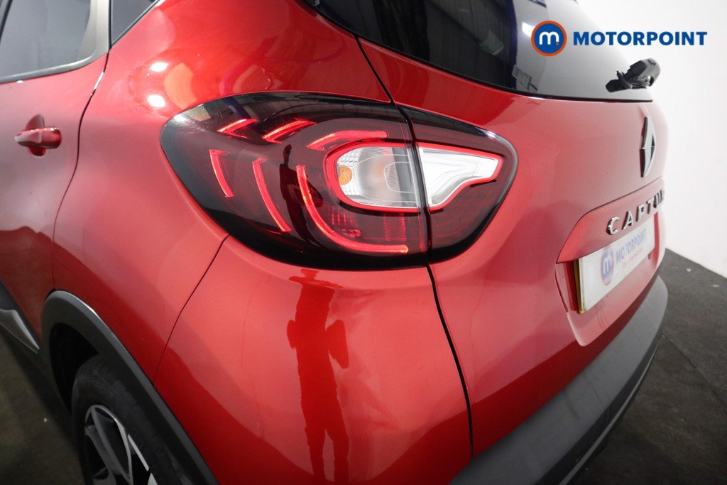 Renault Captur Iconic Manual Petrol SUV - Stock Number (1620709) - 23rd supplementary image