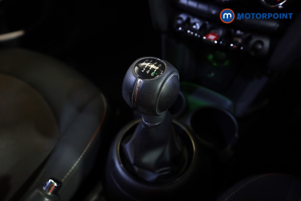 Mini Hatchback Cooper Classic Manual Petrol Hatchback - Stock Number (1620855) - 21st supplementary image