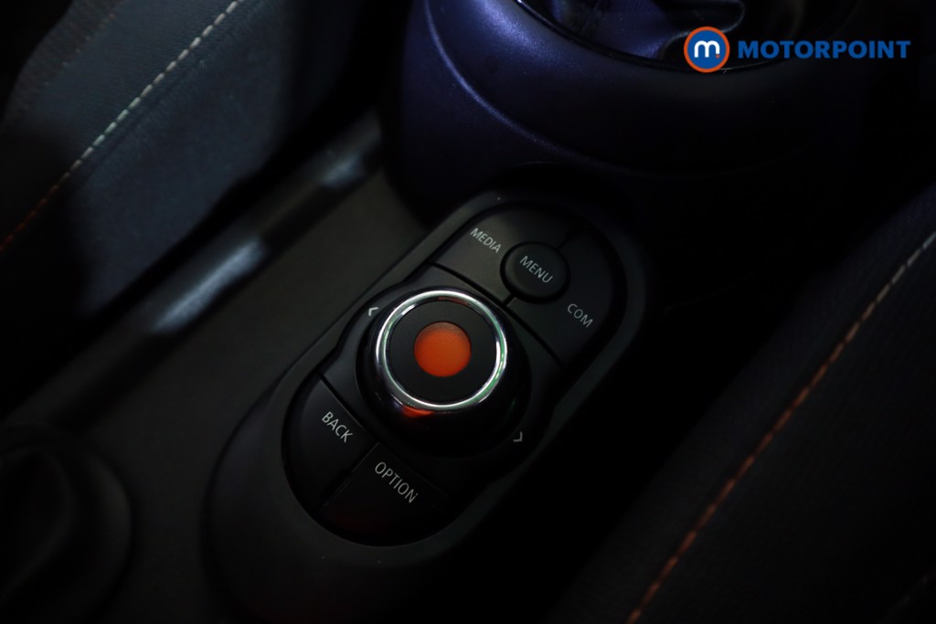 Mini Hatchback Cooper Classic Manual Petrol Hatchback - Stock Number (1620855) - 22nd supplementary image