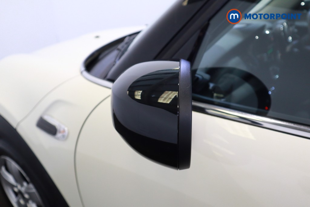 Mini Hatchback Cooper Classic Manual Petrol Hatchback - Stock Number (1620855) - 33rd supplementary image