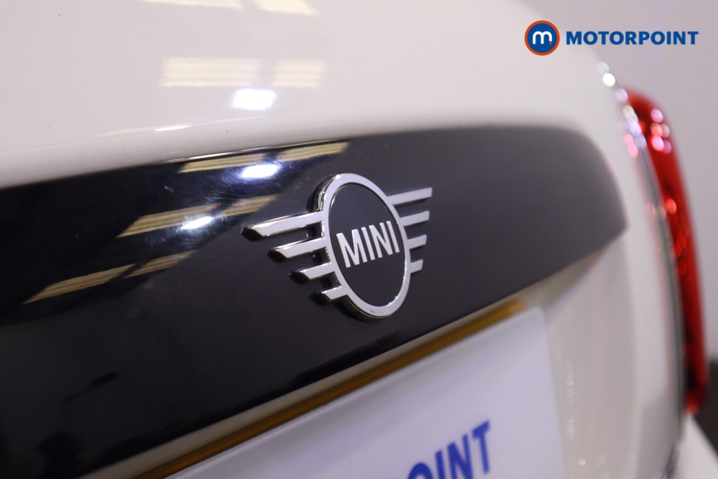 Mini Hatchback Cooper Classic Manual Petrol Hatchback - Stock Number (1620855) - 42nd supplementary image