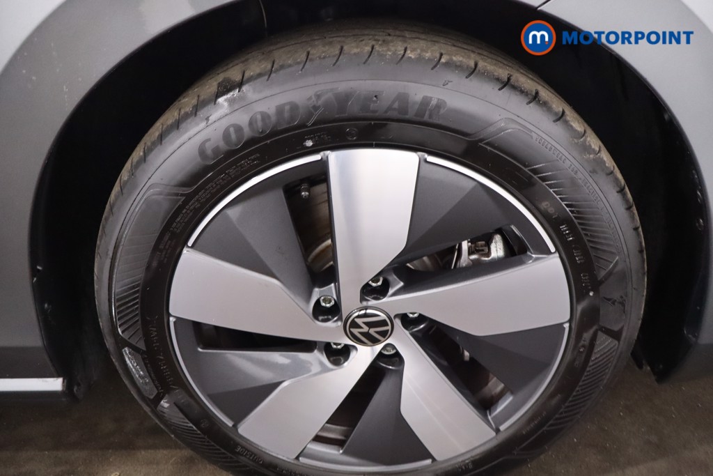 Volkswagen Passat Life Automatic Petrol Plug-In Hybrid Estate - Stock Number (1620872) - 10th supplementary image