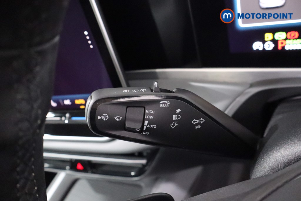 Volkswagen Passat Life Automatic Petrol Plug-In Hybrid Estate - Stock Number (1620872) - 14th supplementary image