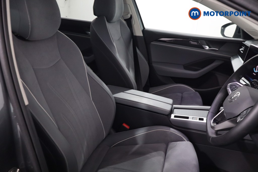 Volkswagen Passat Life Automatic Petrol Plug-In Hybrid Estate - Stock Number (1620872) - 23rd supplementary image