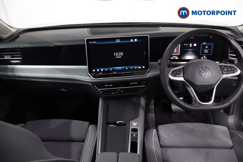 Volkswagen Passat Life Automatic Petrol Plug-In Hybrid Estate - Stock Number (1620872) - 1st supplementary image