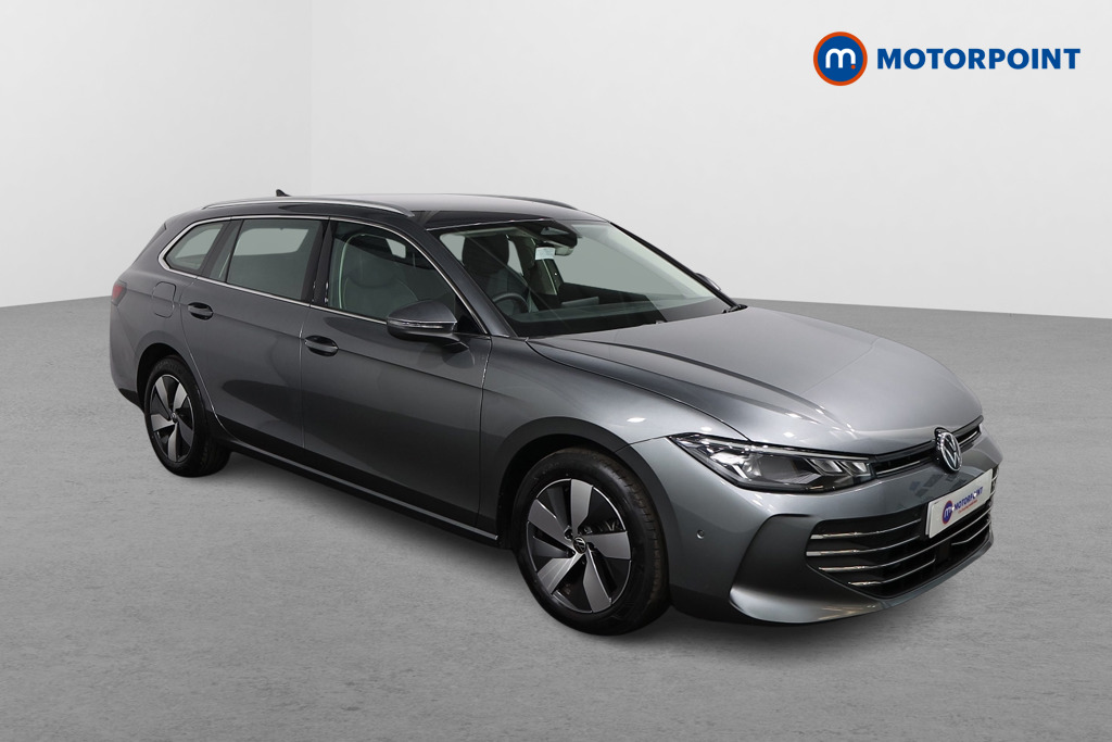 Volkswagen Passat Life Automatic Petrol Plug-In Hybrid Estate - Stock Number (1620872) - Drivers side front corner