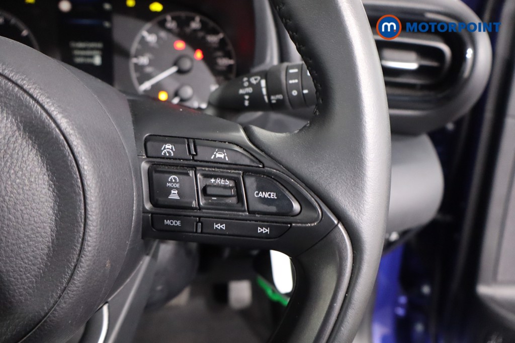 Toyota Yaris Icon Automatic Petrol-Electric Hybrid Hatchback - Stock Number (1621243) - 8th supplementary image