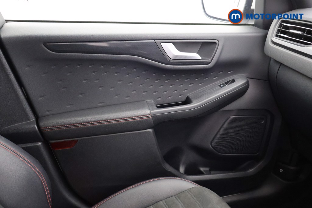 Ford Kuga St-Line Edition Manual Diesel SUV - Stock Number (1621539) - 7th supplementary image