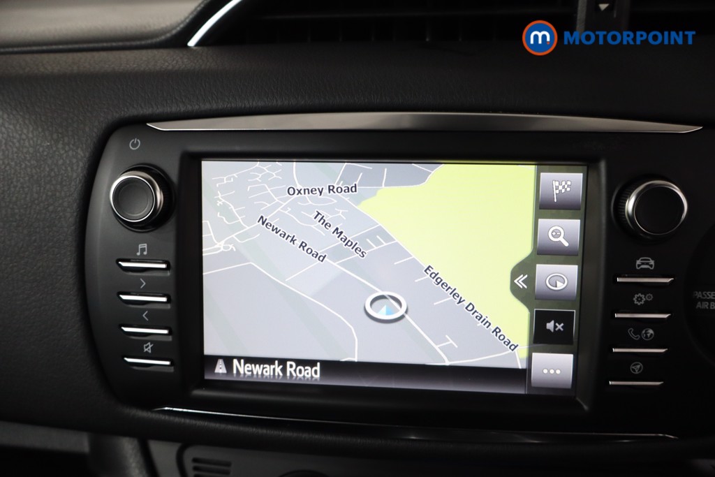 Toyota Yaris Y20 Automatic Petrol-Electric Hybrid Hatchback - Stock Number (1622207) - 2nd supplementary image