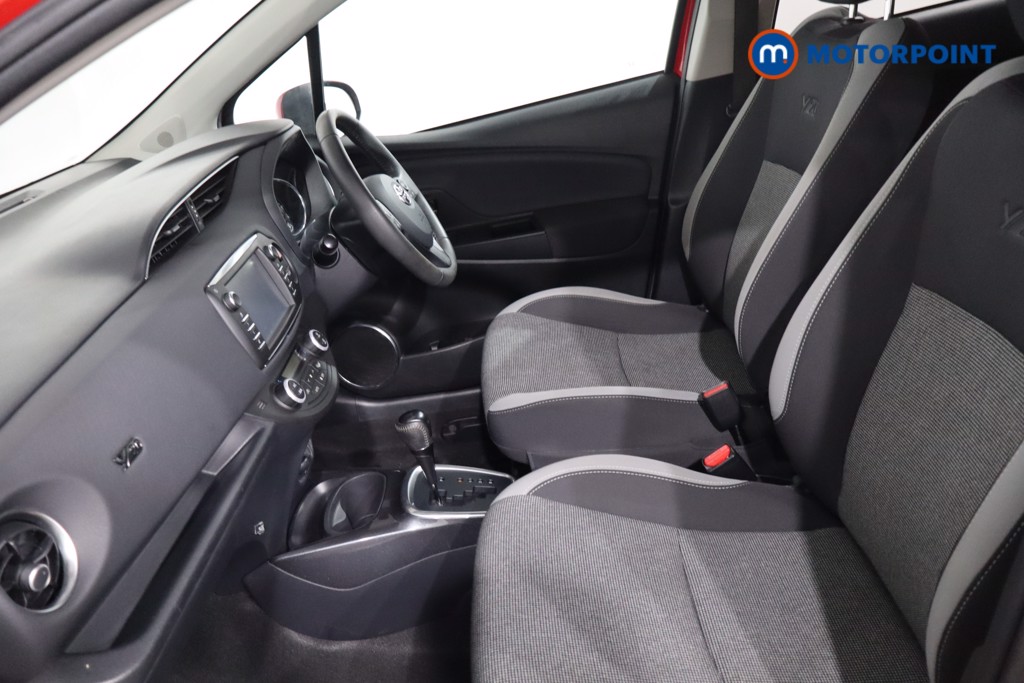 Toyota Yaris Y20 Automatic Petrol-Electric Hybrid Hatchback - Stock Number (1622207) - 4th supplementary image