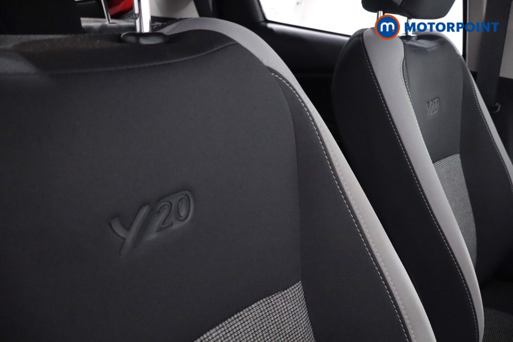Toyota Yaris Y20 Automatic Petrol-Electric Hybrid Hatchback - Stock Number (1622207) - 23rd supplementary image