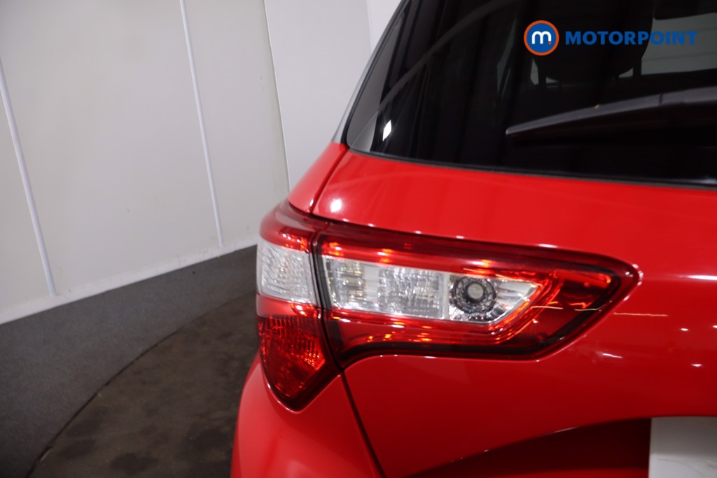 Toyota Yaris Y20 Automatic Petrol-Electric Hybrid Hatchback - Stock Number (1622207) - 36th supplementary image