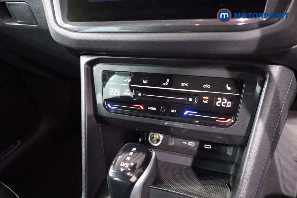 Volkswagen Tiguan Elegance Automatic Petrol SUV - Stock Number (1622591) - 20th supplementary image