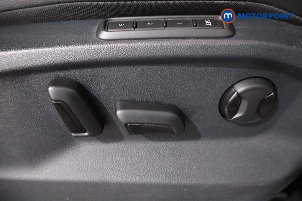 Volkswagen Tiguan Elegance Automatic Petrol SUV - Stock Number (1622591) - 24th supplementary image