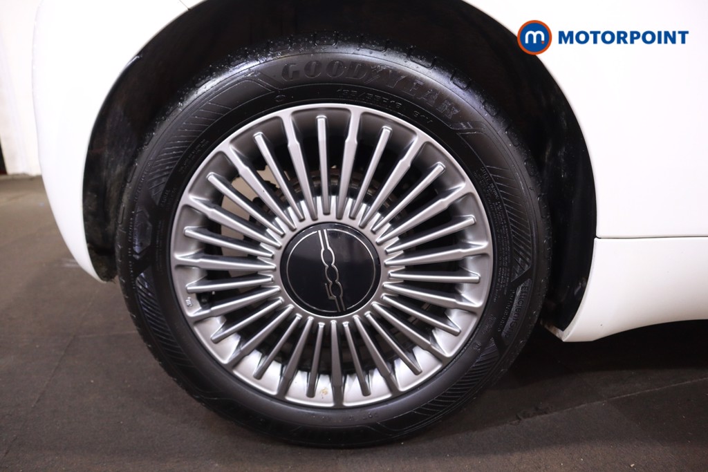 Fiat 500 RED Automatic Electric Hatchback - Stock Number (1622607) - 27th supplementary image