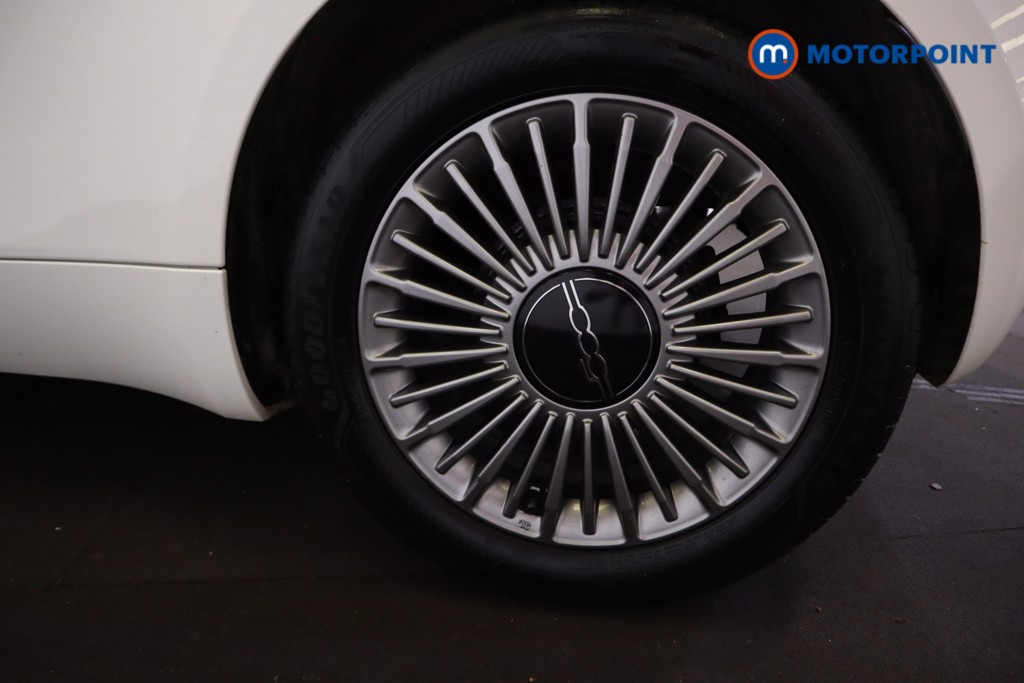 Fiat 500 RED Automatic Electric Hatchback - Stock Number (1622607) - 28th supplementary image