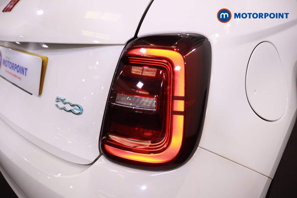 Fiat 500 RED Automatic Electric Hatchback - Stock Number (1622607) - 33rd supplementary image