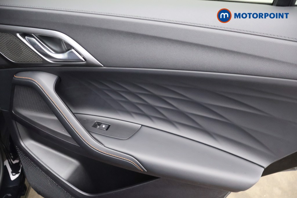 Mg Motor Uk HS SE Automatic Petrol-Electric Hybrid SUV - Stock Number (1622934) - 16th supplementary image