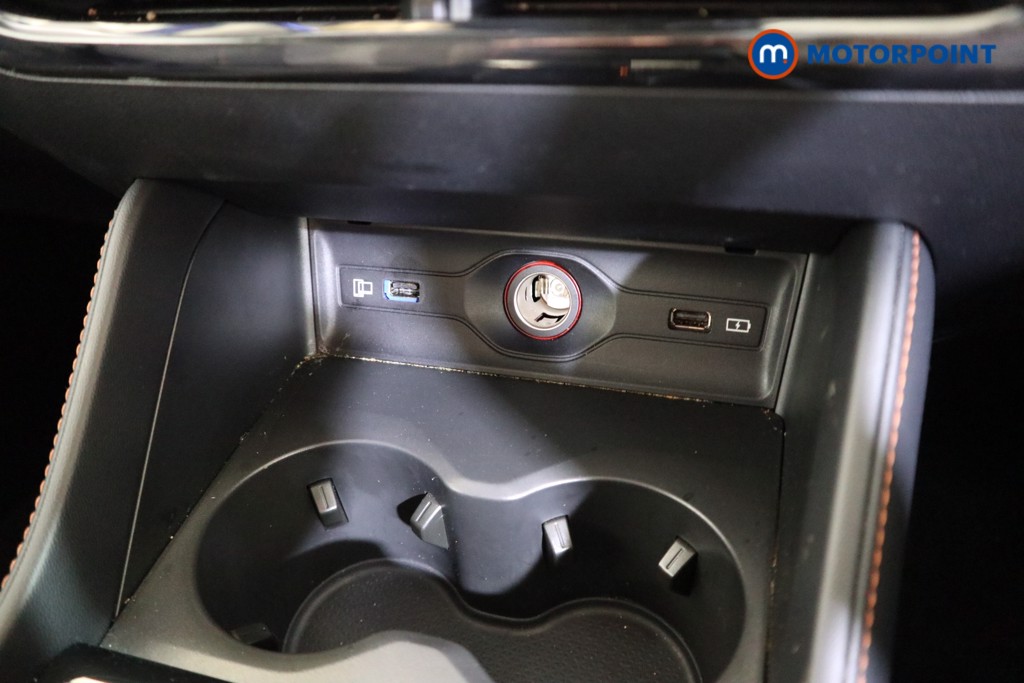 Mg Motor Uk HS SE Automatic Petrol-Electric Hybrid SUV - Stock Number (1622989) - 8th supplementary image