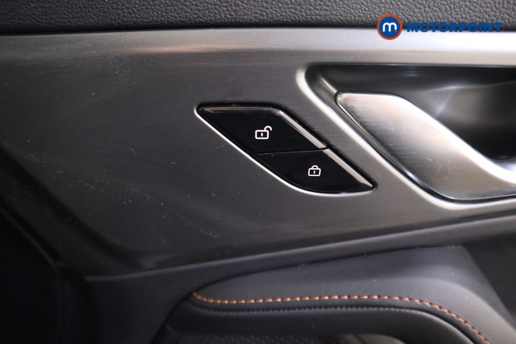 Mg Motor Uk HS SE Automatic Petrol-Electric Hybrid SUV - Stock Number (1623012) - 13th supplementary image