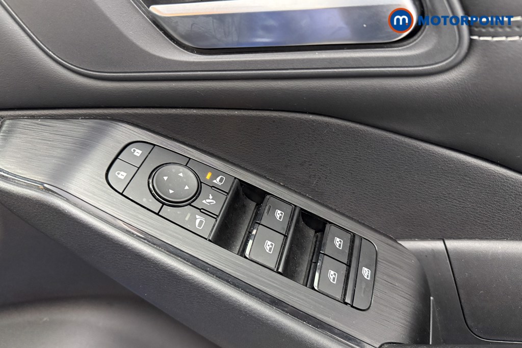 Nissan Qashqai Acenta Premium Manual Petrol SUV - Stock Number (1623475) - 16th supplementary image