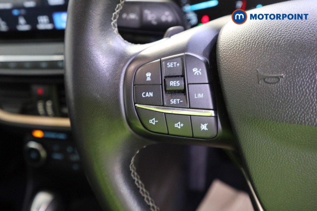 Ford Fiesta Zetec B-Pluso Play Automatic Petrol Hatchback - Stock Number (1623478) - 5th supplementary image