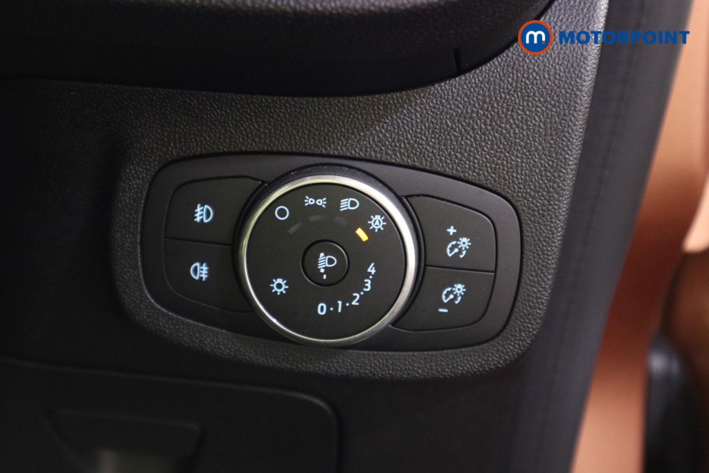 Ford Fiesta Zetec B-Pluso Play Automatic Petrol Hatchback - Stock Number (1623478) - 12th supplementary image