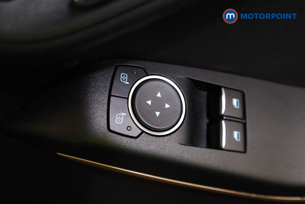 Ford Fiesta Zetec B-Pluso Play Automatic Petrol Hatchback - Stock Number (1623478) - 15th supplementary image