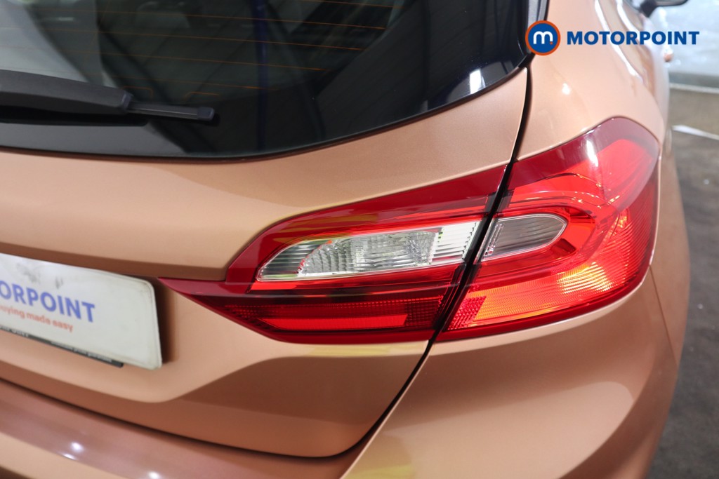 Ford Fiesta Zetec B-Pluso Play Automatic Petrol Hatchback - Stock Number (1623478) - 29th supplementary image