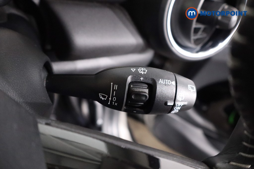 Mini Hatchback Cooper Exclusive Manual Petrol Hatchback - Stock Number (1623821) - 17th supplementary image