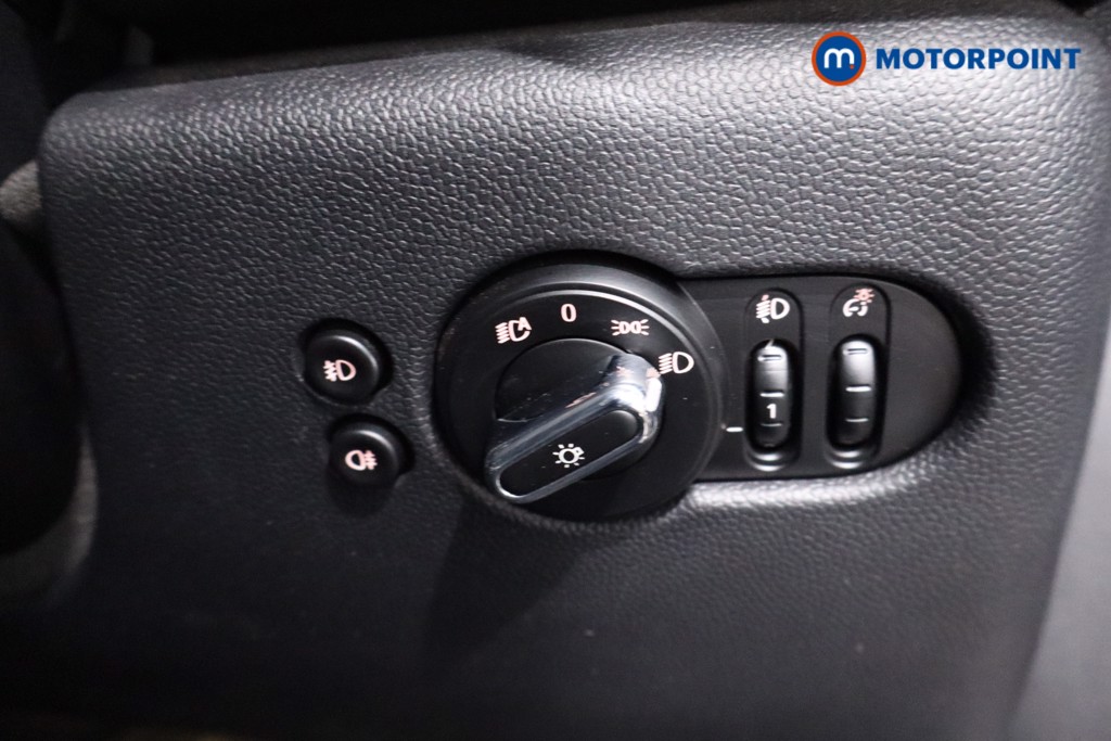 Mini Hatchback Cooper Exclusive Manual Petrol Hatchback - Stock Number (1623821) - 18th supplementary image