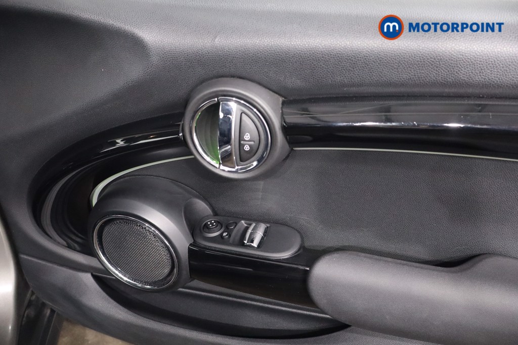 Mini Hatchback Cooper Exclusive Manual Petrol Hatchback - Stock Number (1623821) - 26th supplementary image