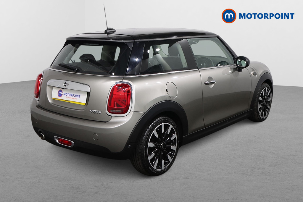 Mini Hatchback Cooper Exclusive Manual Petrol Hatchback - Stock Number (1623821) - Drivers side rear corner