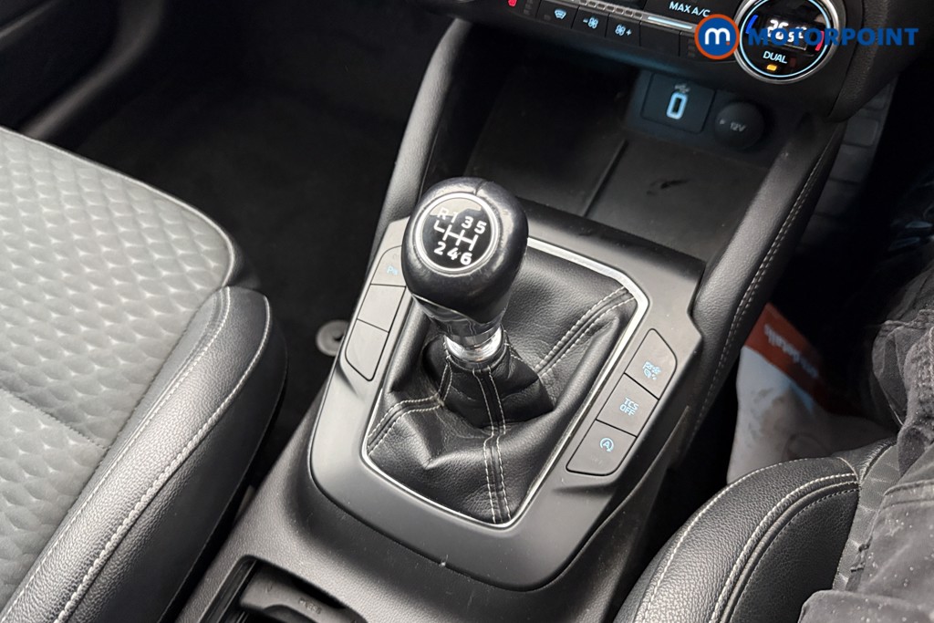Ford Focus Titanium X Manual Petrol Hatchback - Stock Number (1623822) - 4th supplementary image