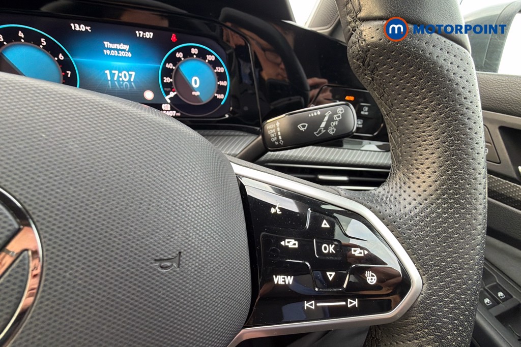 Volkswagen Golf R-Line Manual Petrol Hatchback - Stock Number (1623953) - 4th supplementary image