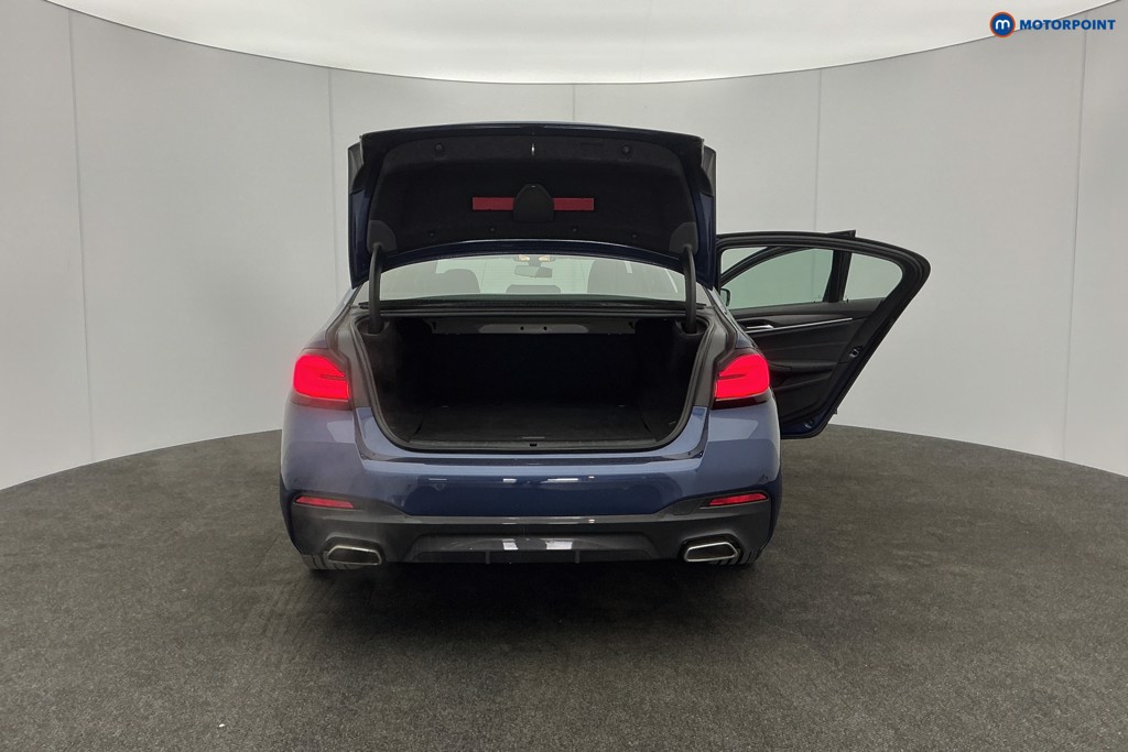 BMW 5 Series M Sport Automatic Petrol Plug-In Hybrid Saloon - Stock Number (1623957) - 4th supplementary image