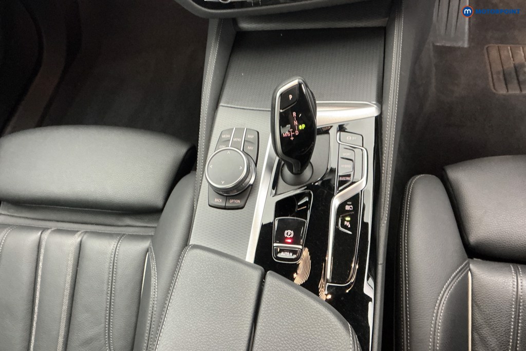 BMW 5 Series M Sport Automatic Petrol Plug-In Hybrid Saloon - Stock Number (1623957) - 19th supplementary image
