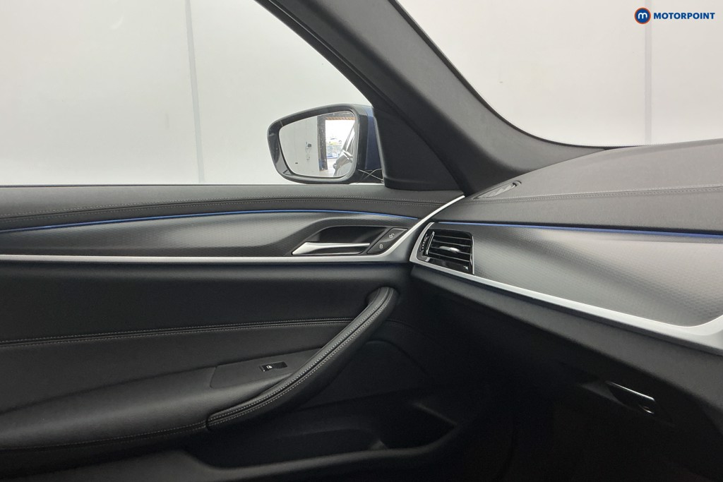 BMW 5 Series M Sport Automatic Petrol Plug-In Hybrid Saloon - Stock Number (1623957) - 22nd supplementary image
