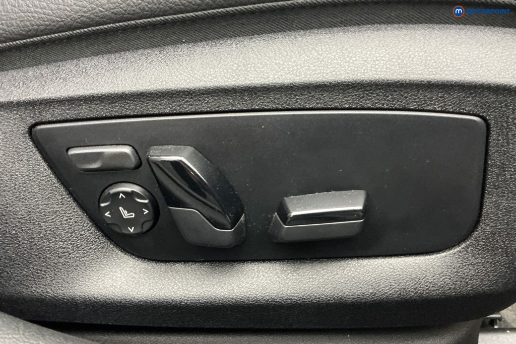 BMW 5 Series M Sport Automatic Petrol Plug-In Hybrid Saloon - Stock Number (1623957) - 26th supplementary image