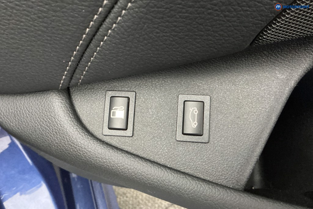 BMW 5 Series M Sport Automatic Petrol Plug-In Hybrid Saloon - Stock Number (1623957) - 30th supplementary image