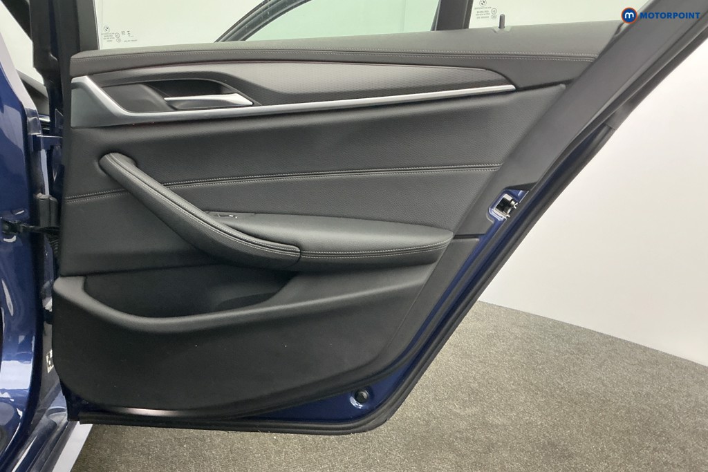BMW 5 Series M Sport Automatic Petrol Plug-In Hybrid Saloon - Stock Number (1623957) - 31st supplementary image