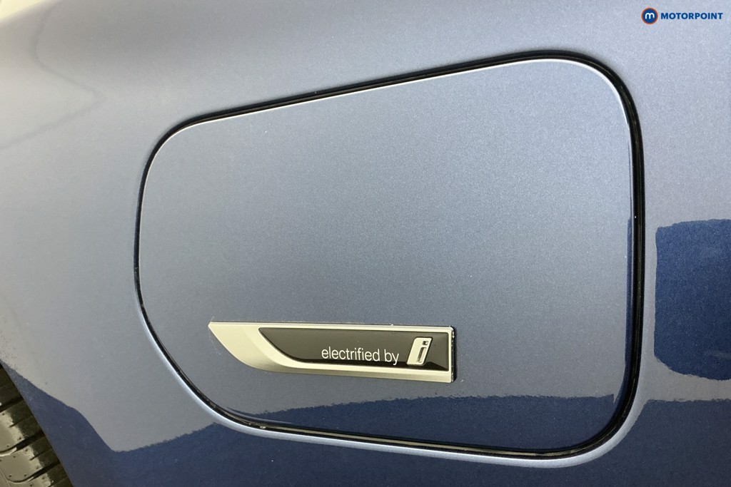 BMW 5 Series M Sport Automatic Petrol Plug-In Hybrid Saloon - Stock Number (1623957) - 36th supplementary image