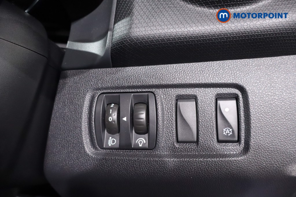 Renault Clio Dynamique Nav Automatic Diesel Hatchback - Stock Number (1624353) - 17th supplementary image