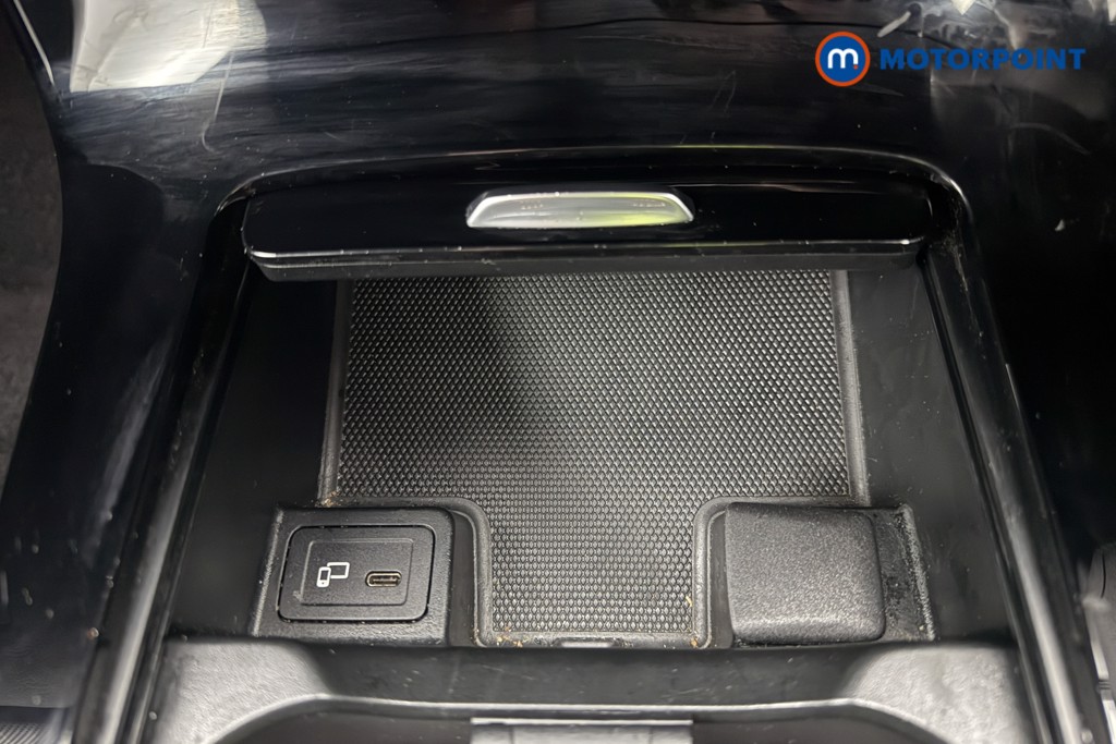 Mercedes-Benz A Class Amg Line Automatic Diesel Saloon - Stock Number (1624471) - 14th supplementary image